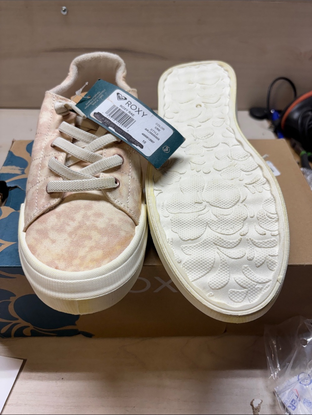 Roxy Women's Pink Tie-Dye Casual Lace-Up Sneakers